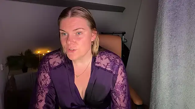 Snapshot of SexyBlondJoanna-Exclusief chatting on May 2026 09:59:01 AM SexyBlondJoanna-Exclusief online show from May 2026 09:59:01 AM
