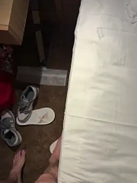 icemanhotwomen online show from March 2026 06:40:02 PM