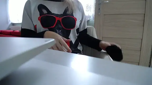 Sexi--Milf online show from January 2025 01:30:01 PM