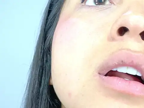 LeticiaVisconti online show from March 2026 04:51:02 PM