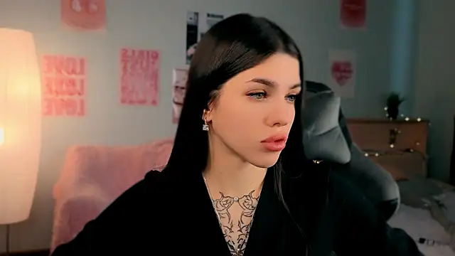 Snapshot of molly_rettyy chatting on April 2026 04:38:02 AM molly rettyy online show from April 2026 04:38:02 AM