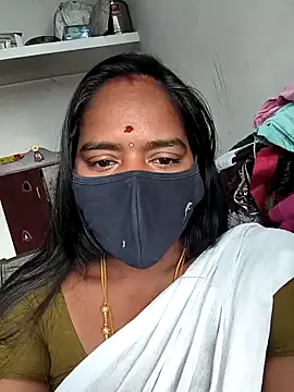 Snapshot of Tamil_Sangeetha chatting on April 2026 01:54:01 AM Tamil Sangeetha online show from April 2026 01:54:01 AM