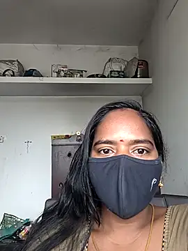 Snapshot of Tamil_Sangeetha chatting on April 2026 04:15:02 AM Tamil Sangeetha online show from April 2026 04:15:02 AM