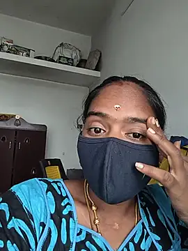 Snapshot of Tamil_Sangeetha chatting on May 2026 11:56:01 PM Tamil Sangeetha online show from May 2026 11:56:01 PM