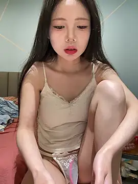 Snapshot of Pippin-19 chatting on April 2026 04:21:02 AM Pippin-19 online show from April 2026 04:21:02 AM