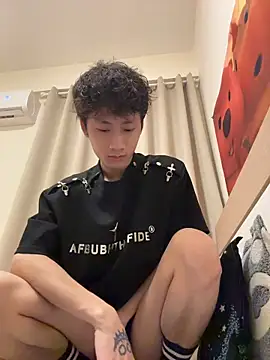 Snapshot of sexyboy-3525 chatting on May 2026 06:43:02 AM sexyboy-3525 online show from May 2026 06:43:02 AM