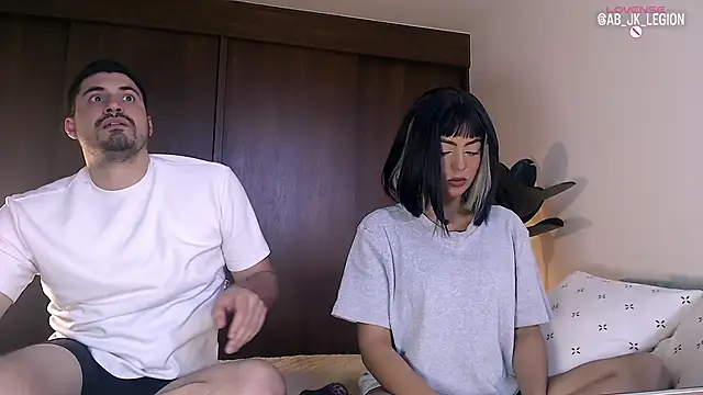  SaraRoss online show from April 2026 05:58:01 PM