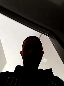 Snapshot of zzrkx chatting on March 2026 08:37:02 AM zzrkx online show from March 2026 08:37:02 AM