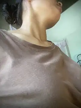 Snapshot of LINSA-0269 chatting on July 2026 05:45:01 AM LINSA-0269 online show from July 2026 05:45:01 AM