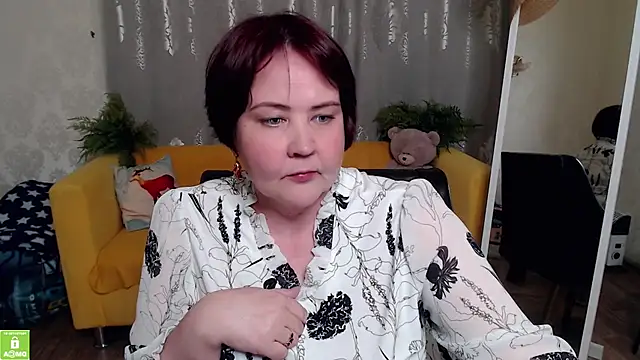 Snapshot of QUEEN02030 chatting on May 2026 06:09:01 PM QUEEN02030 online show from May 2026 06:09:01 PM