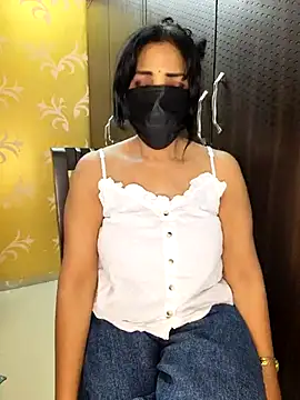 JUHI G1 online show from April 2026 12:17:02 PM