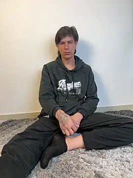 Omeo Ryan online show from March 2026 02:06:02 PM