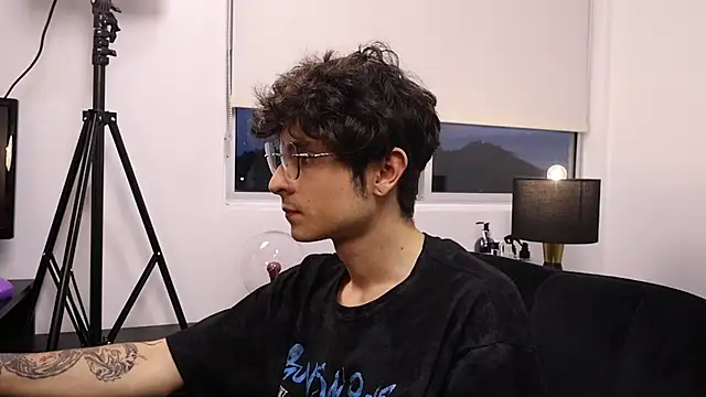 Tyler Blade online show from April 2026 11:16:01 PM