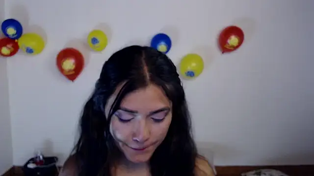 Snapshot of FreyaRouge chatting on June 2026 05:56:02 PM FreyaRouge online show from June 2026 05:56:02 PM