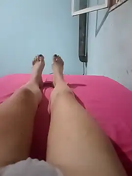 Snapshot of Skinnygirljulie chatting on April 2026 05:41:02 AM Skinnygirljulie online show from April 2026 05:41:02 AM