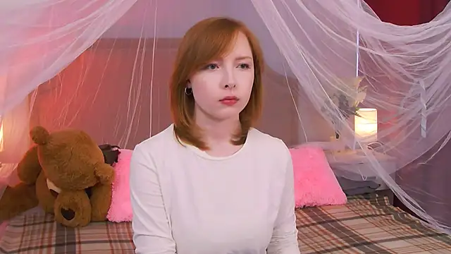 Snapshot of CherryCrushLove chatting on June 2026 06:26:02 AM CherryCrushLove online show from June 2026 06:26:02 AM