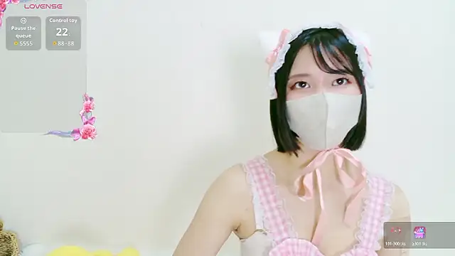 MISOSIRURICE online show from April 2026 06:50:01 PM