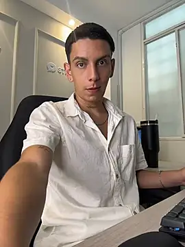 Snapshot of Liam_Fiire chatting on July 2026 02:23:01 PM Liam Fiire online show from July 2026 02:23:01 PM