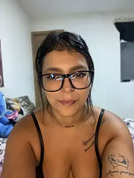 Snapshot of Mia_milf_x chatting on May 2026 11:10:02 PM Mia milf x online show from May 2026 11:10:02 PM