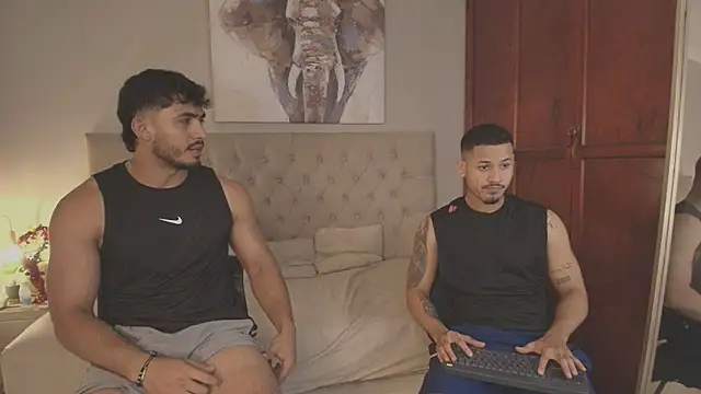 Snapshot of Maxi_and_Ares chatting on July 2026 07:27:02 PM Maxi and Ares online show from July 2026 07:27:02 PM
