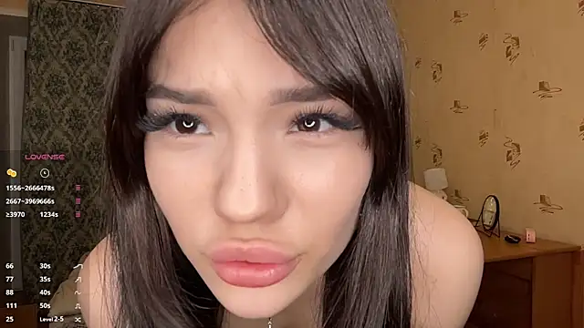Snapshot of Barbie_Aria chatting on April 2026 05:04:02 PM Barbie Aria online show from April 2026 05:04:02 PM