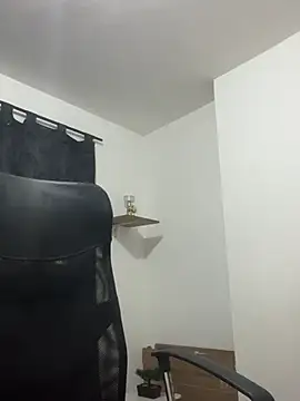Snapshot of sebascuterouss chatting on May 2026 01:30:02 PM sebascuterouss online show from May 2026 01:30:02 PM