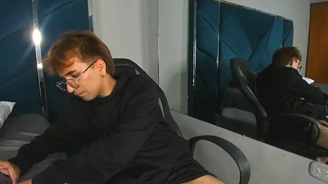 Snapshot of JeremySanders1_ chatting on April 2026 12:41:01 AM JeremySanders1 online show from April 2026 12:41:01 AM