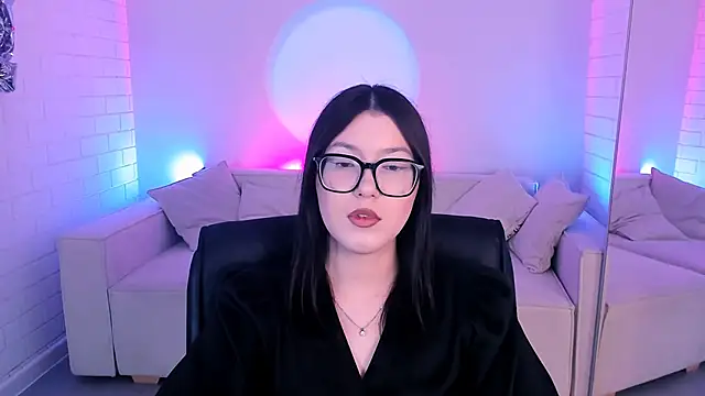 Snapshot of JennyGibson chatting on April 2026 07:42:01 AM JennyGibson online show from April 2026 07:42:01 AM