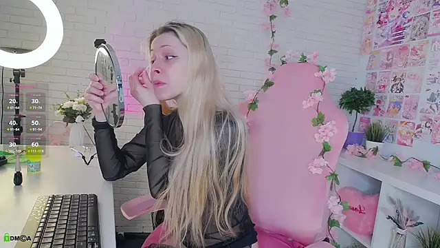 Snapshot of AmmyShaw chatting on April 2026 01:34:02 AM AmmyShaw online show from April 2026 01:34:02 AM