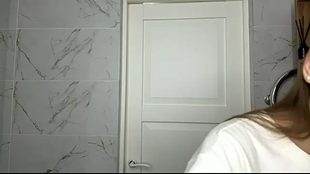 Snapshot of PollyRysh chatting on April 2026 10:09:02 AM PollyRysh online show from April 2026 10:09:02 AM