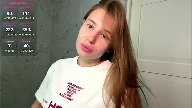 Snapshot of PollyRysh chatting on April 2026 09:15:01 AM PollyRysh online show from April 2026 09:15:01 AM