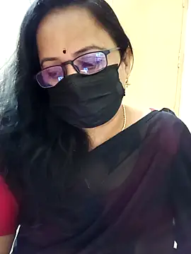 Snapshot of monisha_cam chatting on April 2026 11:31:01 PM monisha cam online show from April 2026 11:31:01 PM