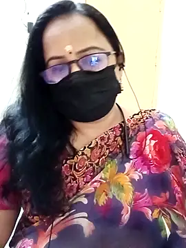 Snapshot of monisha_cam chatting on April 2026 02:54:01 PM monisha cam online show from April 2026 02:54:01 PM