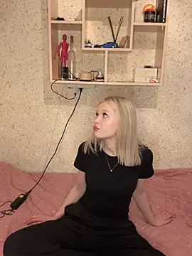 Velunari  online show from April 2026 02:28:01 PM