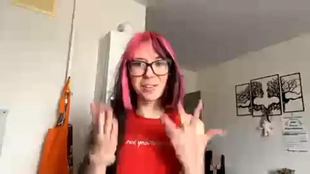 Snapshot of WifeAileen chatting on April 2026 07:03:01 AM WifeAileen online show from April 2026 07:03:01 AM