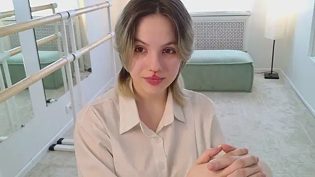 Snapshot of true_voice chatting on April 2026 02:11:01 PM true voice online show from April 2026 02:11:01 PM