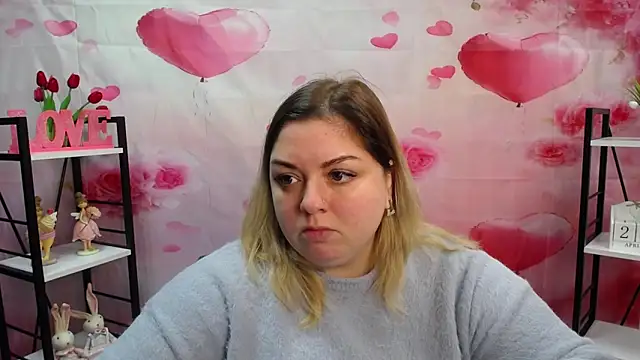 Snapshot of AdelinaMaster chatting on April 2026 05:10:02 PM AdelinaMaster online show from April 2026 05:10:02 PM
