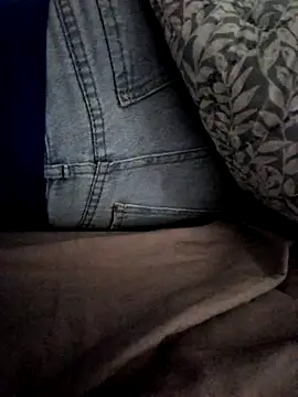 francochev273 online show from April 2026 06:38:02 PM