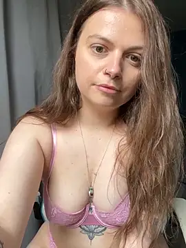 luskydream online show from April 2026 04:45:01 PM