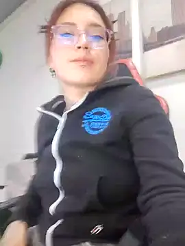 cute mara online show from April 2026 10:42:02 PM