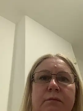 MilaLila204 online show from April 2026 06:10:01 PM