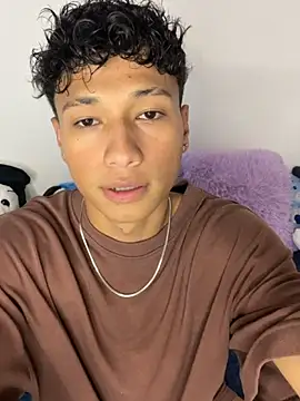 ETTE MOON online show from April 2026 04:45:01 AM