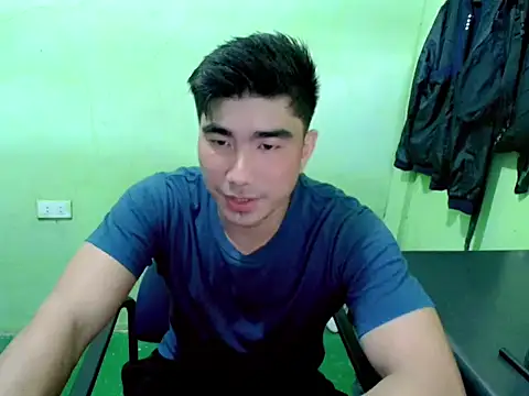 Snapshot of Hunkfireman chatting on April 2026 01:04:01 AM Hunkfireman online show from April 2026 01:04:01 AM