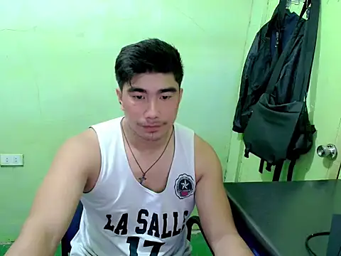 Snapshot of Hunkfireman chatting on May 2026 01:13:02 AM Hunkfireman online show from May 2026 01:13:02 AM