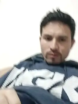 Snapshot of Joelcio19cm chatting on April 2026 04:08:02 AM Joelcio19cm online show from April 2026 04:08:02 AM