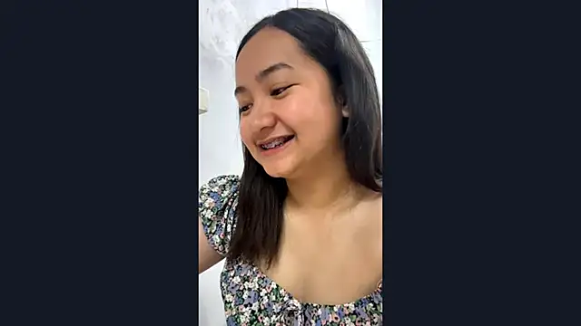 Snapshot of BirgitCelestino chatting on April 2026 04:23:02 AM BirgitCelestino online show from April 2026 04:23:02 AM