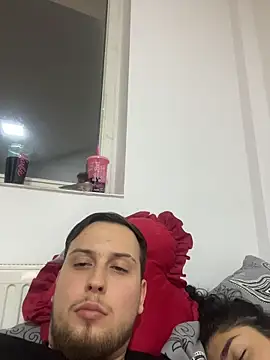 doubletrouble9 online show from April 2026 12:30:02 AM