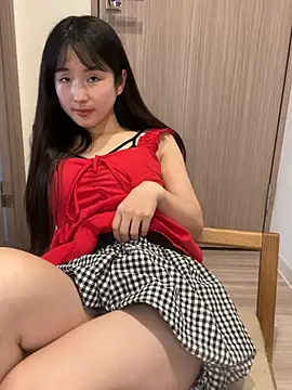 Snapshot of Hinako_0012 chatting on June 2026 04:29:02 AM Hinako 0012 online show from June 2026 04:29:02 AM