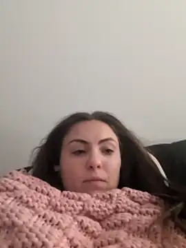 Snapshot of alwayswettt chatting on April 2026 09:57:02 PM alwayswettt online show from April 2026 09:57:02 PM