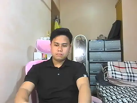 Snapshot of tipsy_butter chatting on May 2026 05:27:02 AM tipsy butter online show from May 2026 05:27:02 AM